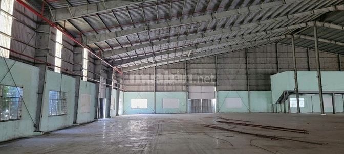 Cho thuê kho tại Bến Lức, Long An, dt: 2.800m2, giá thuê: 45k/m2/tháng